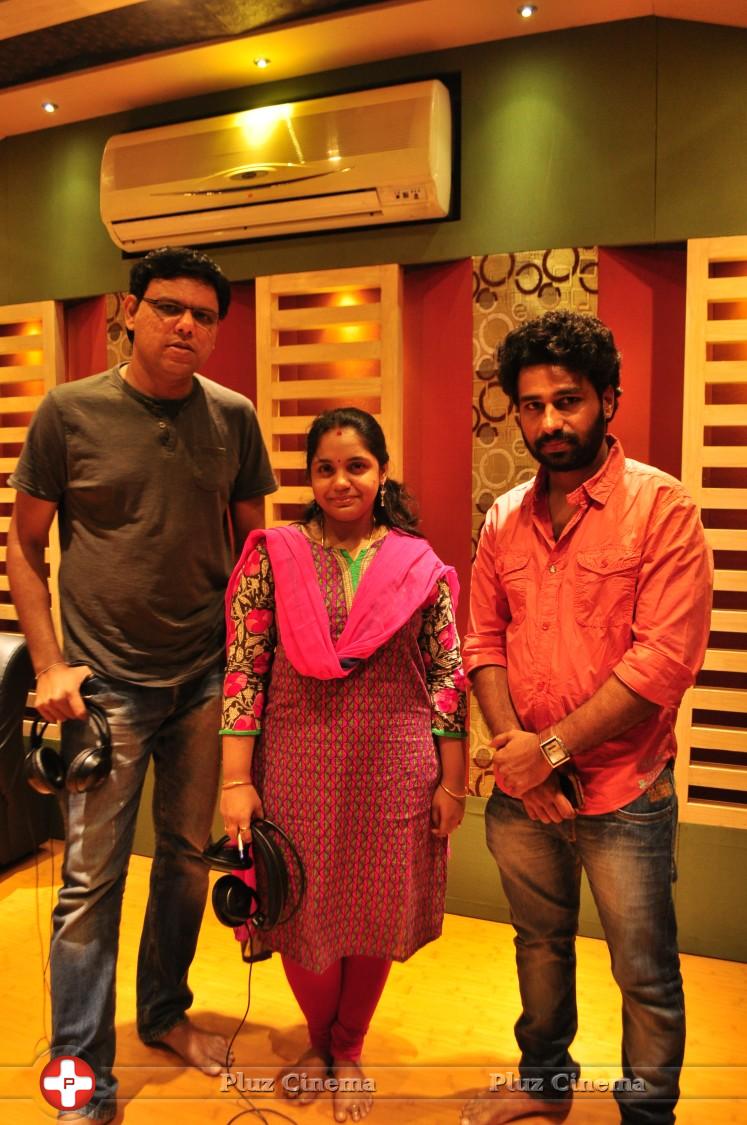 Madhu Maadhu Soothu Movie Song Recording Pictures | Picture 779060